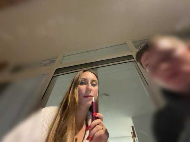 go to chat with Layla69
