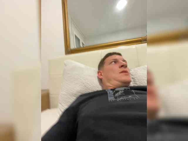 Layla69 webcam
