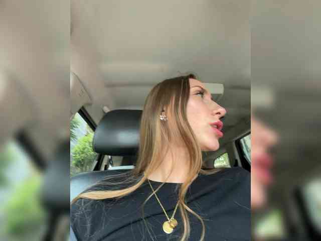 Layla69 webcam