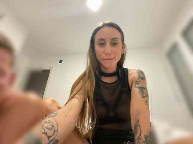 Layla69 webcam