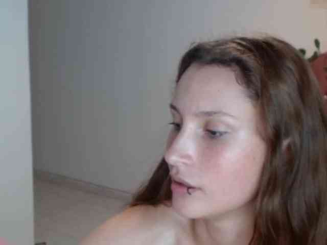 ElfLuna webcam