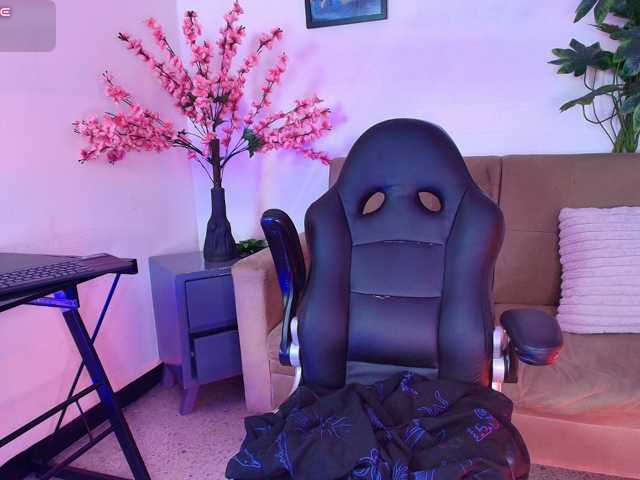 IrisRoses live cam on BongaCams
