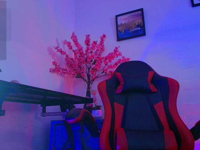IrisRoses live cam on BongaCams
