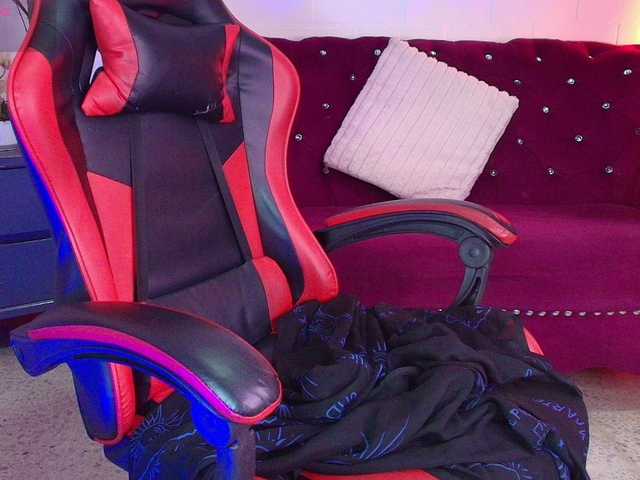 IrisRoses live cam on BongaCams