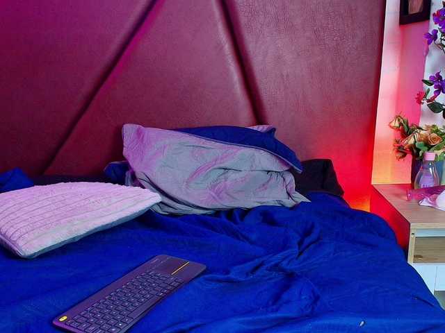 IrisRoses live cam on BongaCams