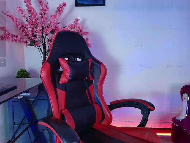 IrisRoses live cam on BongaCams
