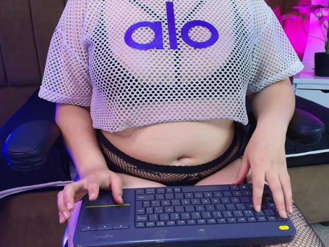 IrisRoses live cam on BongaCams