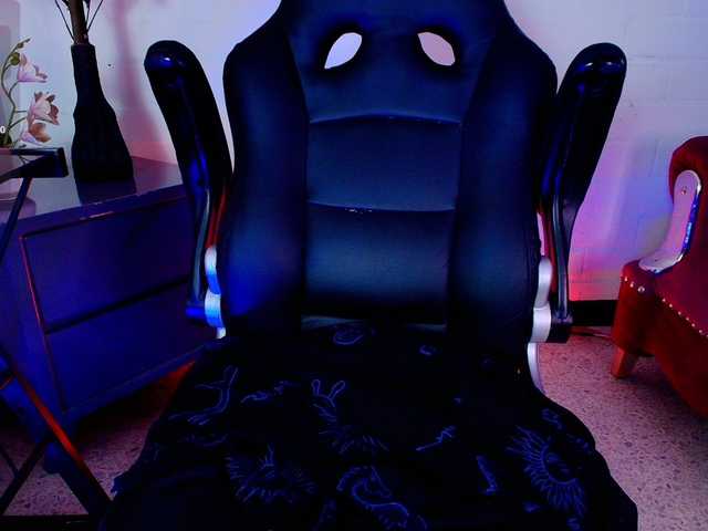 IrisRoses live cam on BongaCams