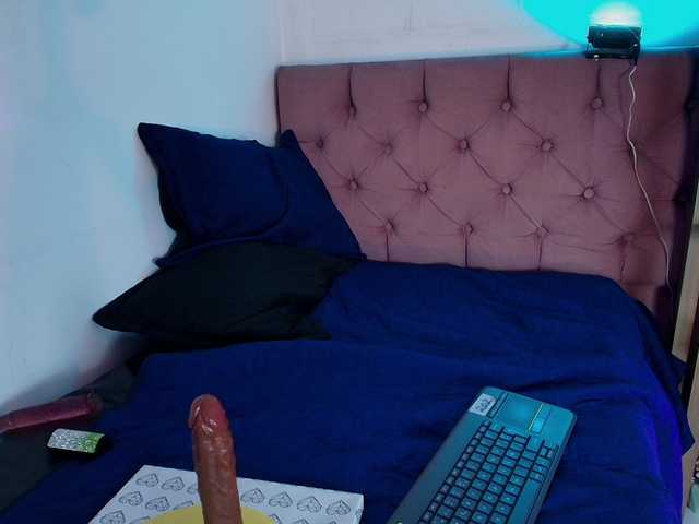 IrisRoses live cam on BongaCams