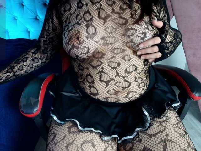 IrisRoses live cam on BongaCams