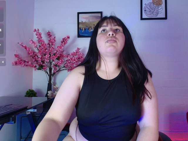 IrisRoses live cam on BongaCams