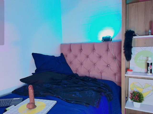 IrisRoses live cam on BongaCams