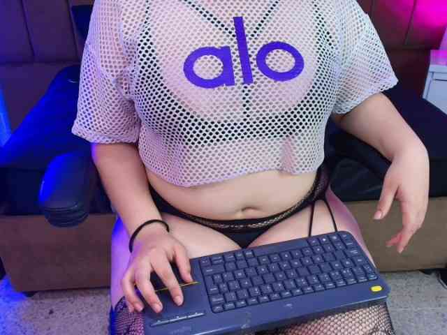 IrisRoses webcam