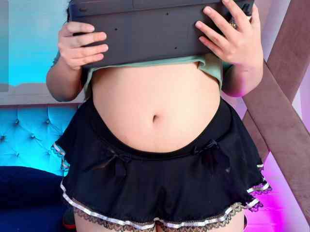 IrisRoses webcam