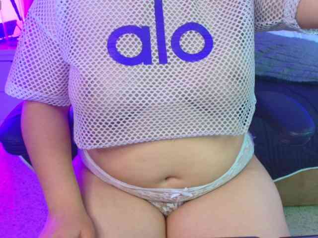 IrisRoses webcam