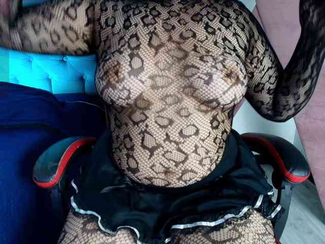 IrisRoses webcam