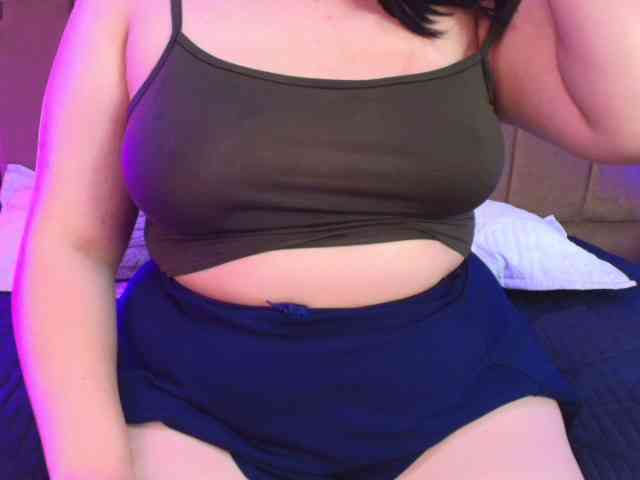 IrisRoses webcam