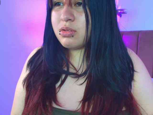 IrisRoses webcam