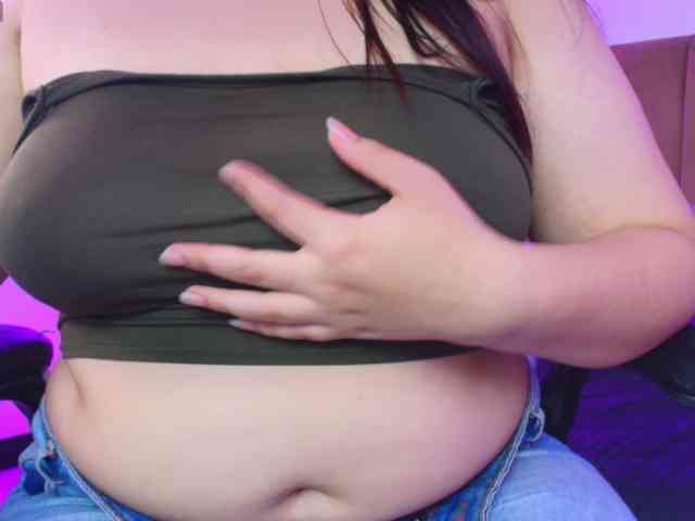 IrisRoses webcam