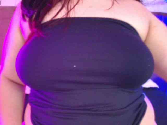 IrisRoses webcam