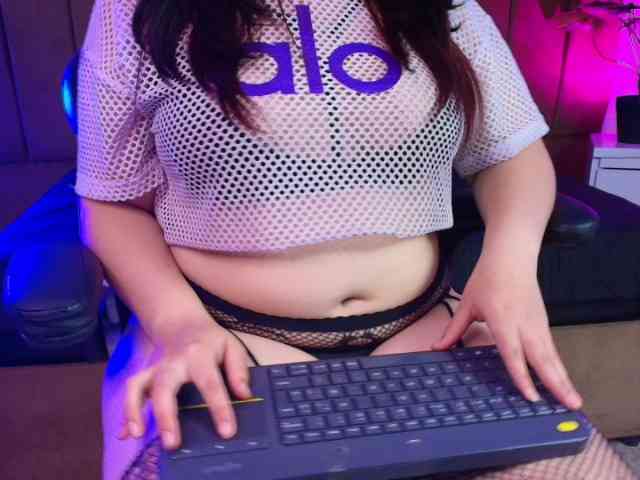 IrisRoses webcam