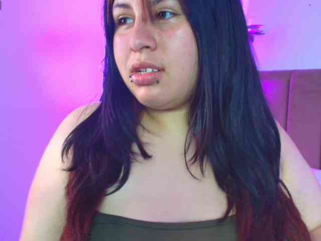 IrisRoses webcam