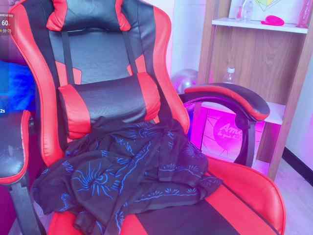 IrisRoses webcam
