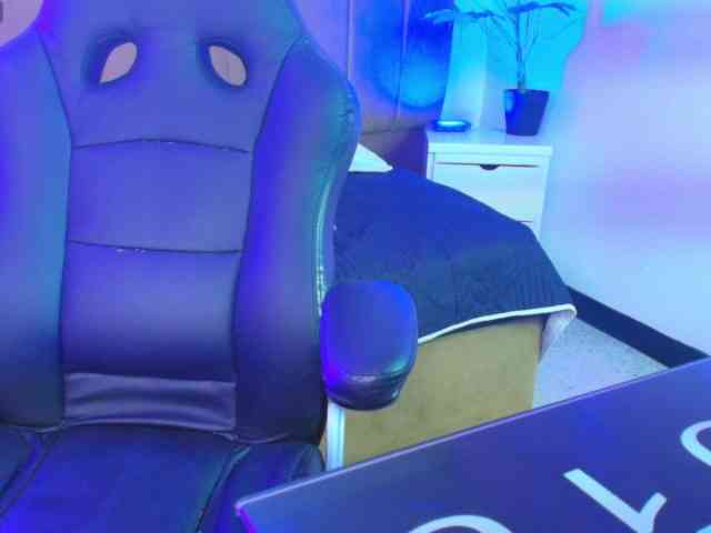 IrisRoses webcam