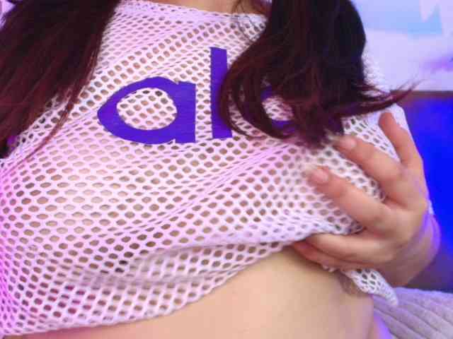 IrisRoses webcam