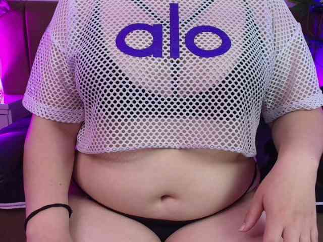 IrisRoses webcam