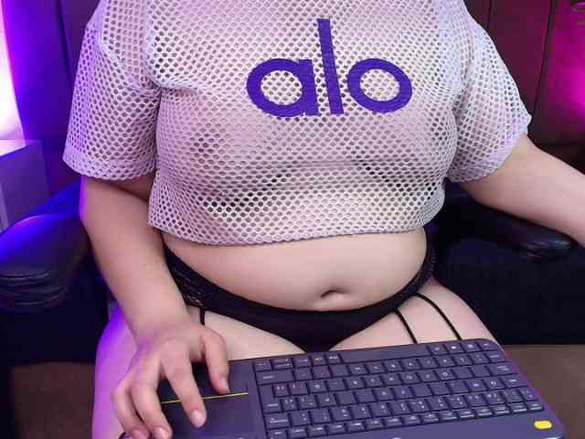 IrisRoses webcam
