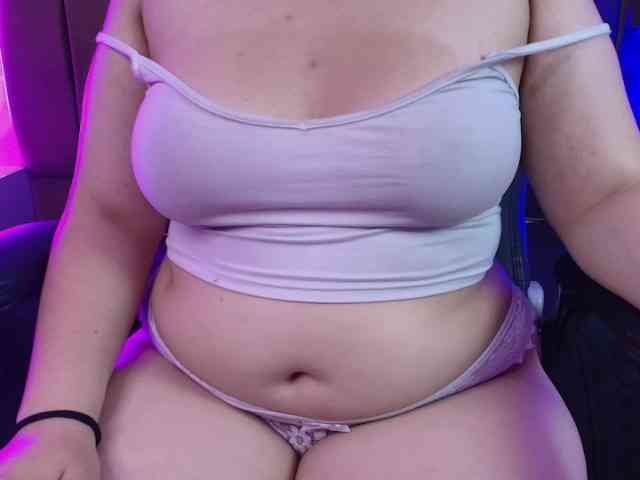 IrisRoses webcam