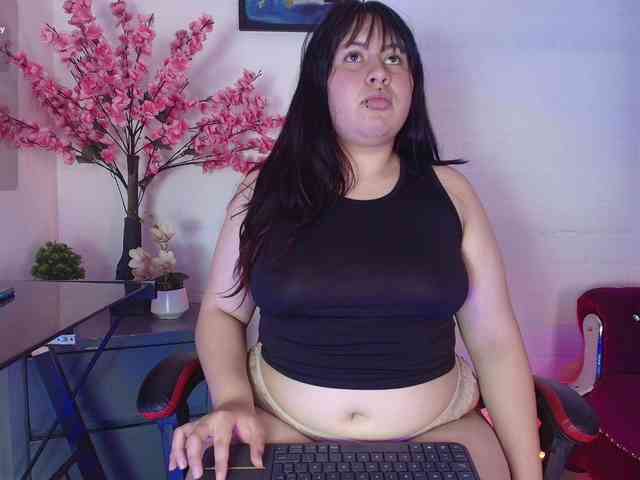 IrisRoses webcam