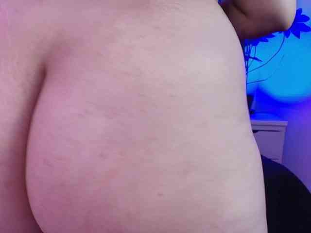 IrisRoses webcam