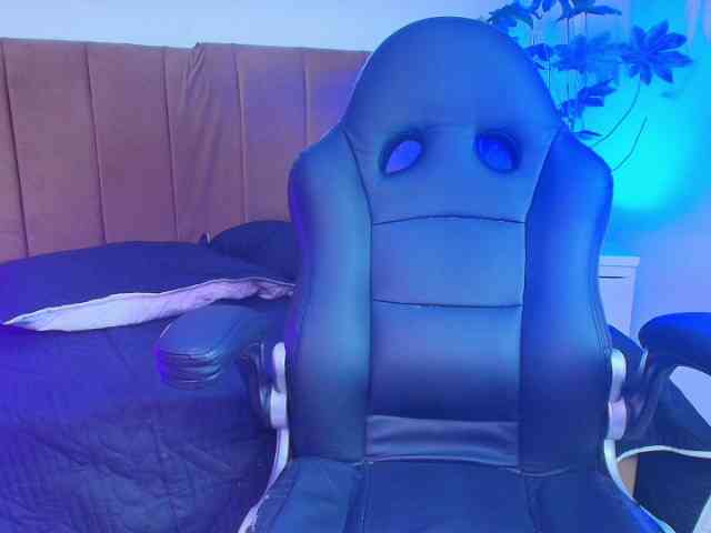 IrisRoses webcam
