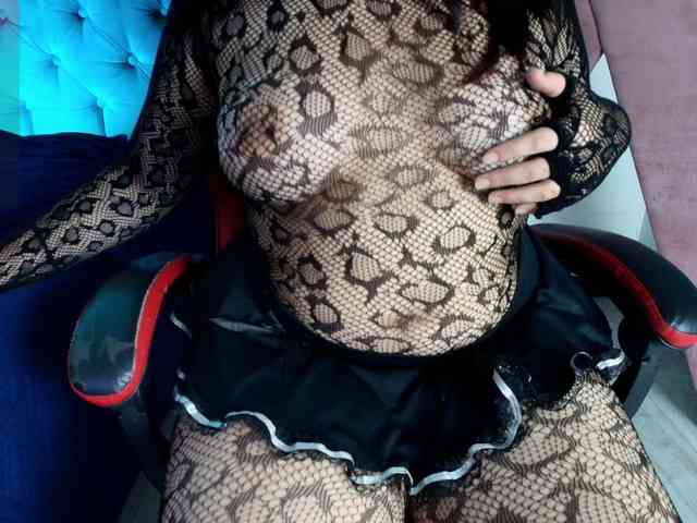 IrisRoses webcam