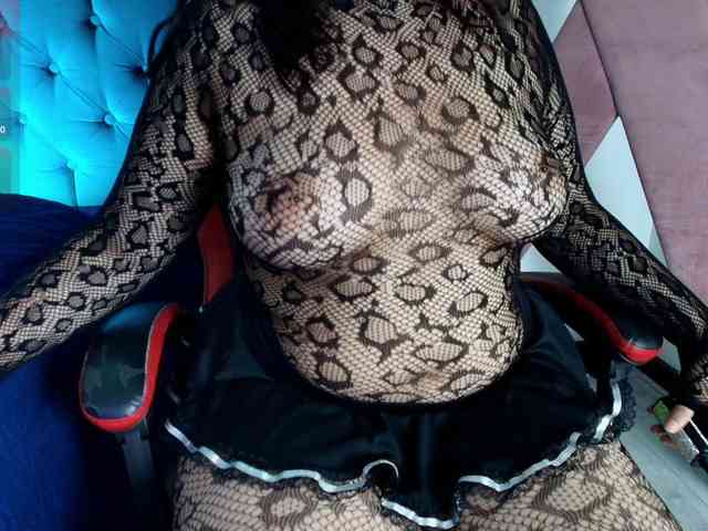 IrisRoses webcam