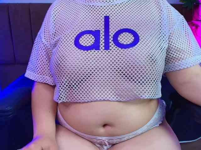 IrisRoses webcam