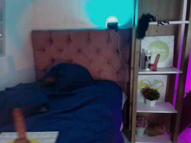 IrisRoses webcam