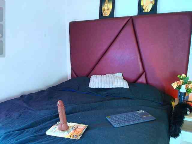 IrisRoses webcam