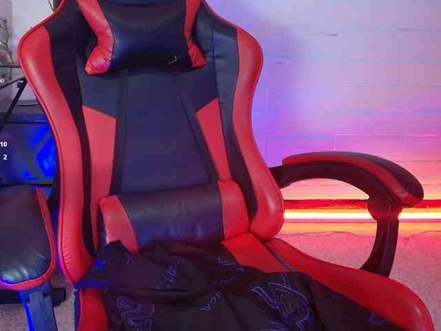 IrisRoses webcam