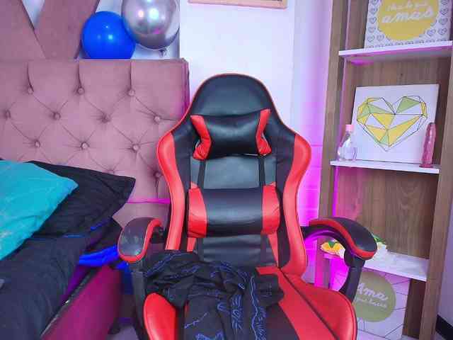 IrisRoses webcam