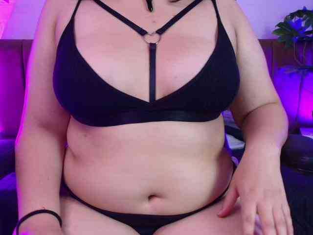 IrisRoses webcam