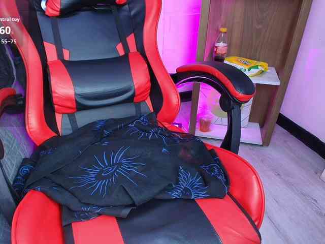 IrisRoses webcam