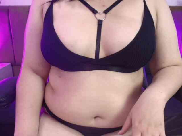 IrisRoses webcam