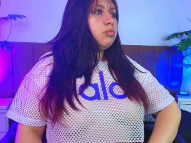 IrisRoses webcam