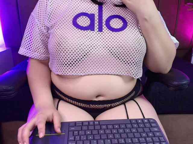 IrisRoses webcam
