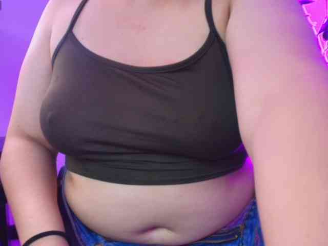 IrisRoses webcam