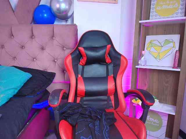 IrisRoses webcam