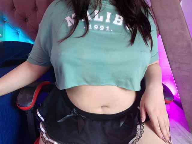 IrisRoses webcam